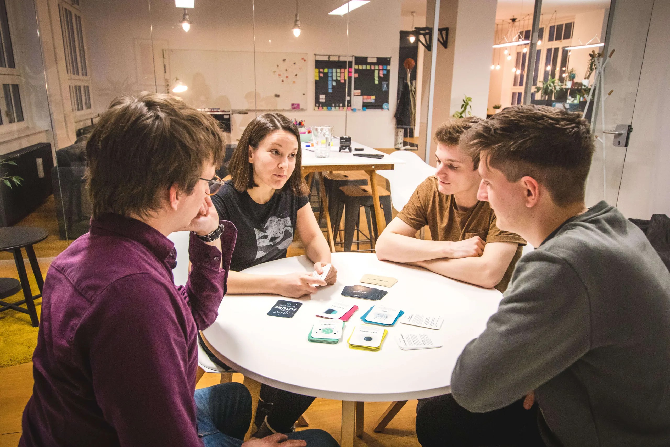 WIr spielen es öfter auch im Team und werden so besser darin, Trends zu erkennen und weiterzuspinnen