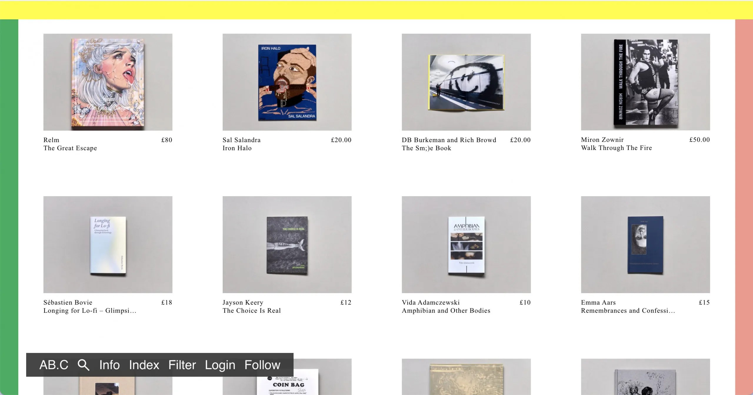 Bücher auf grauem Hintergrund in Shop in Kacheloptik.